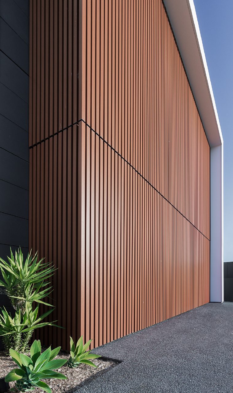 Knotwood_Blue Fin – Garage 1-02